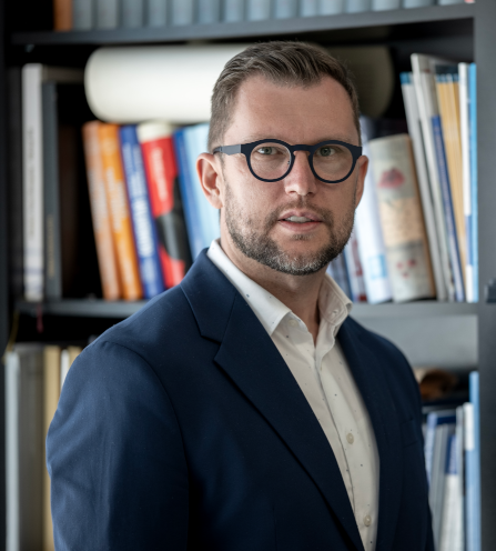 Dr. Emir Sudžuka